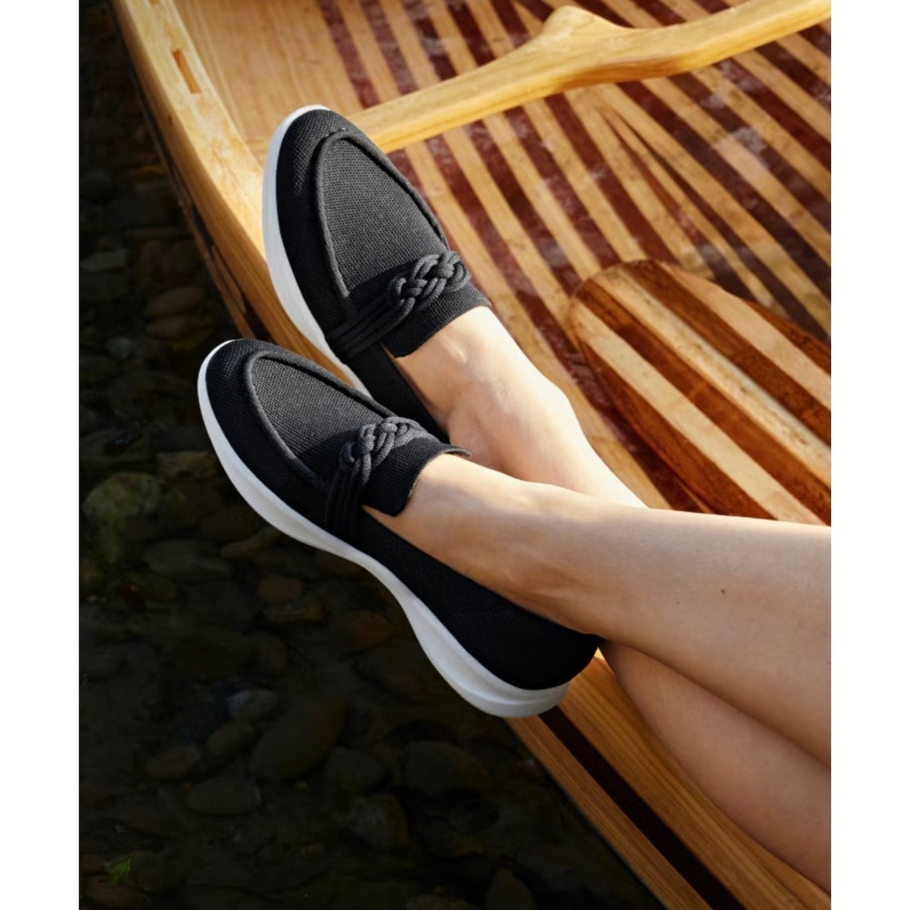 Vivaia Water-Resistant Black Comfort Slip On Casual Shoes Size EU/41 US/9.5